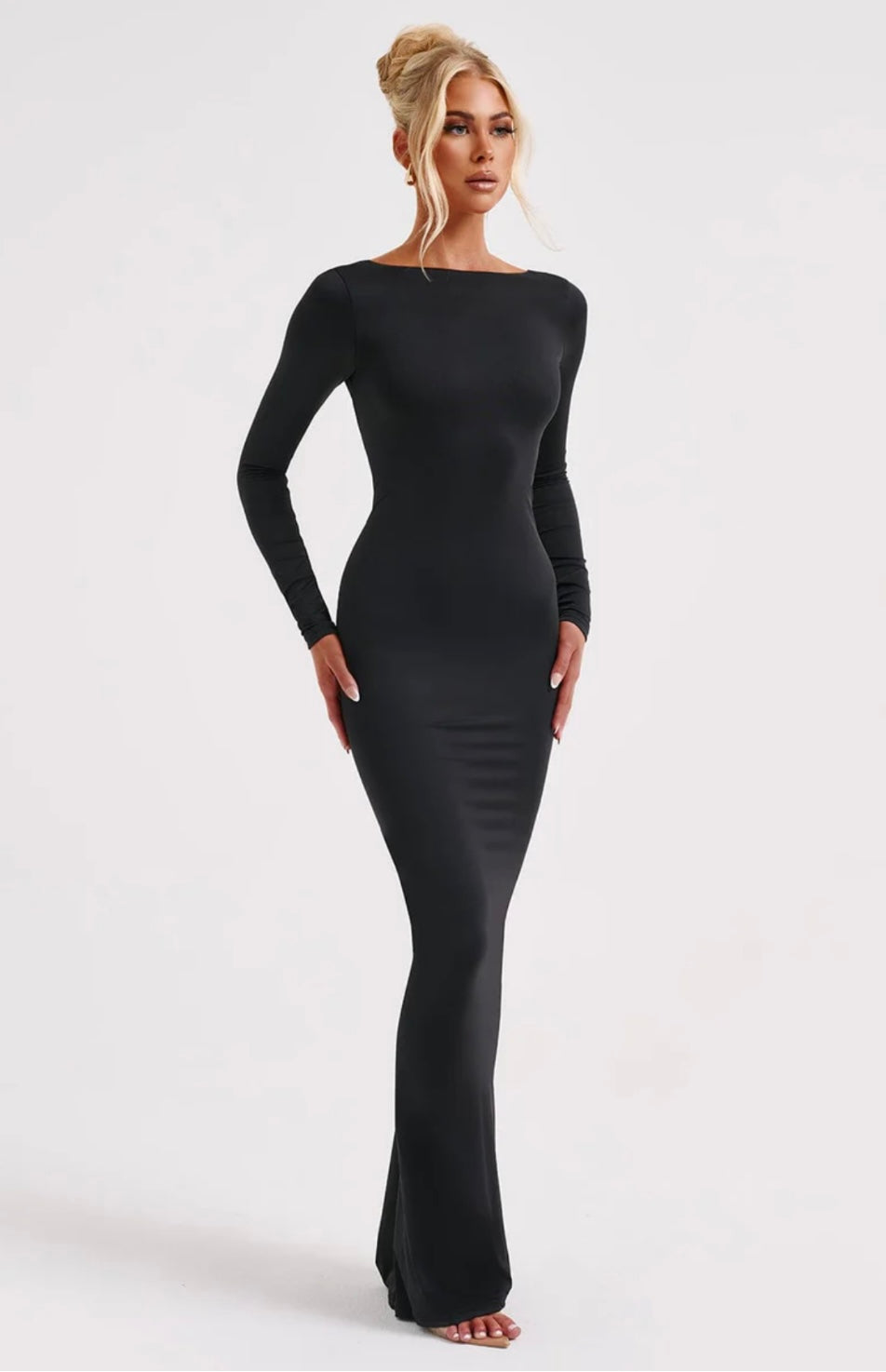Vivienne Backless Maxi dress